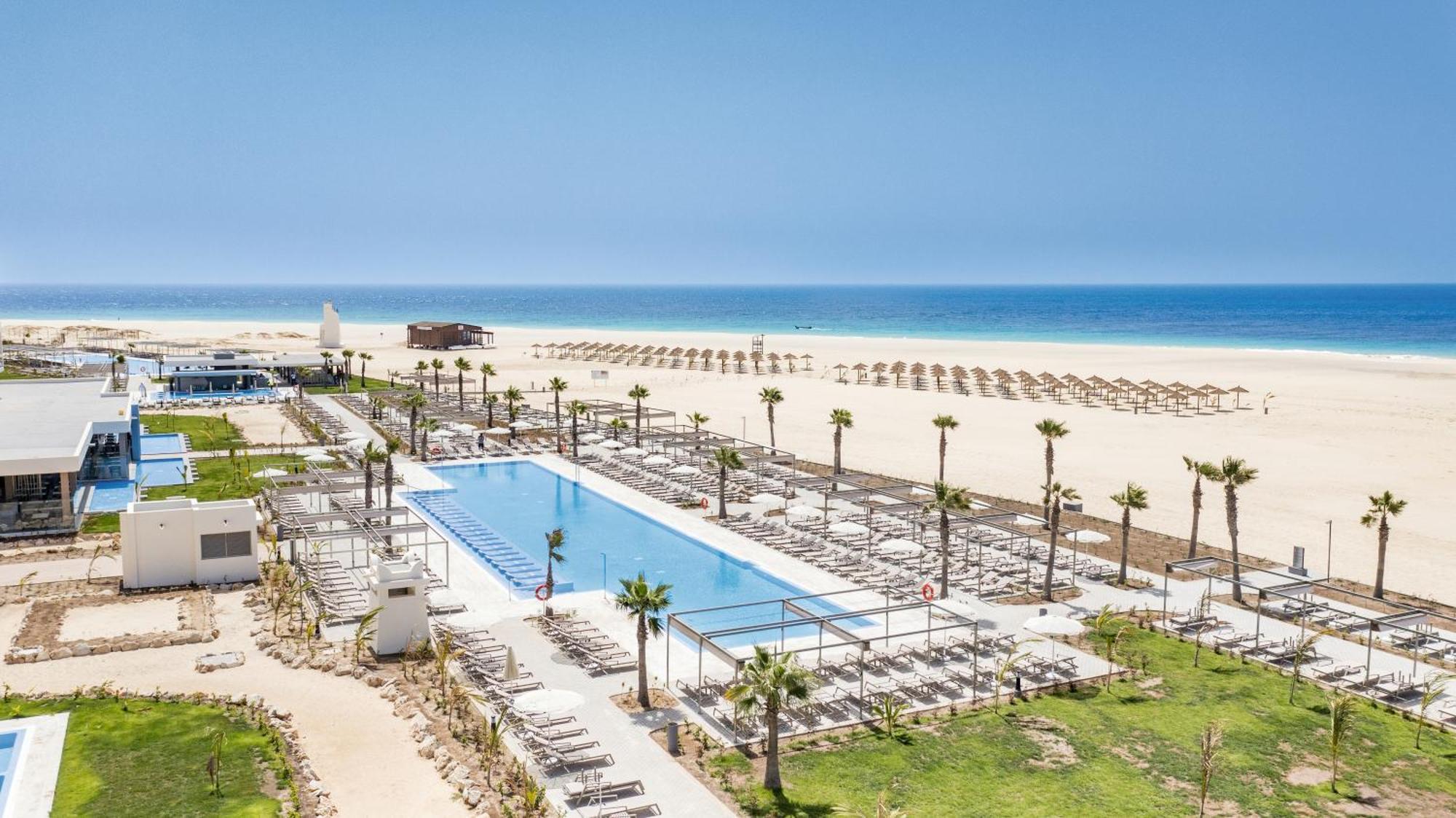 Hotel Riu Palace Santa Maria Esterno foto